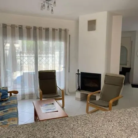 Villa 8 - 10 Personnes Avec Piscine